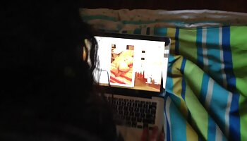 Perfetto piccolo punk porno mamme porche