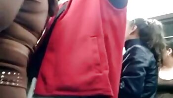 Il trio lesbo mamme puttane gratis di Nikita