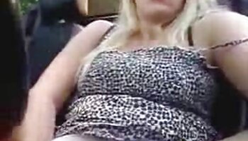 Romi Dildo si scopa mamme italiane puttane da sola